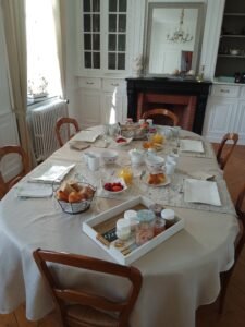 table petit déjeuner